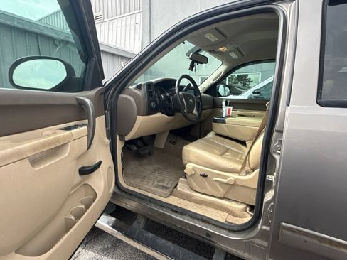 Used 2013 Chevrolet Silverado 1500 LT w/ All-Star Edition AWD/4WD image 8