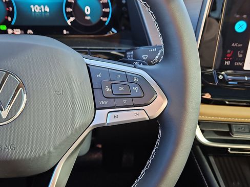 New 2026 Volkswagen Atlas Cross Sport SE image 20