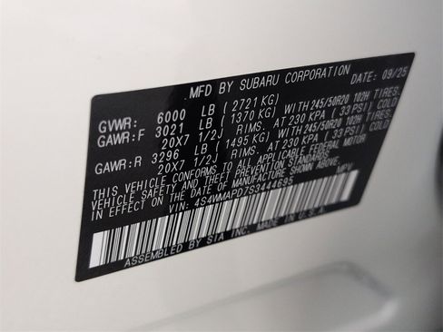 New 2025 Subaru Ascent Limited image 10