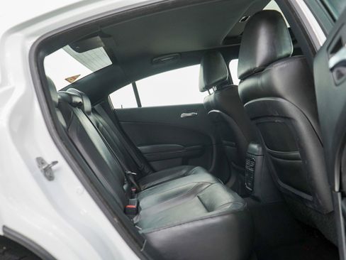 Used 2020 Dodge Charger SXT w/ Plus Group image 12