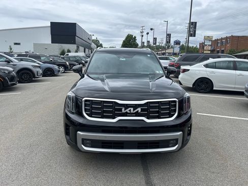 Certified 2023 Kia Telluride SX Prestige AWD/4WD image 2