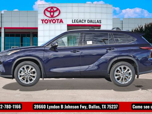 New 2026 Toyota Highlander Limited image 8