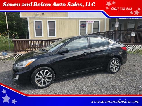 Used 2016 Hyundai Accent SE w/ Option Group 03 FWD image 1