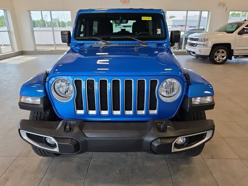 Used 2023 Jeep Wrangler Unlimited Sahara w/ Cold Weather Group AWD/4WD image 3