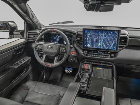 Used 2024 Toyota Sequoia SR5 image 31