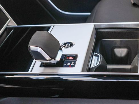 New 2026 Land Rover Range Rover SE AWD/4WD image 29