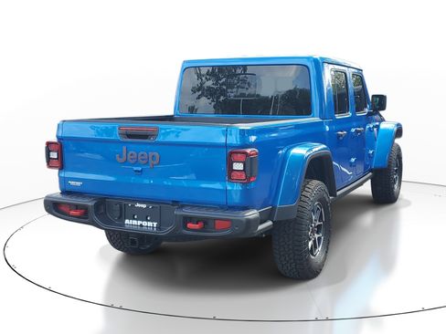 New 2026 Jeep Gladiator Rubicon w/ Safety Group AWD/4WD image 4
