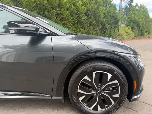 Certified 2024 Kia EV6 Wind RWD image 3