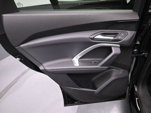 Certified 2025 Audi Q5 Premium w/ Convenience Package image 31