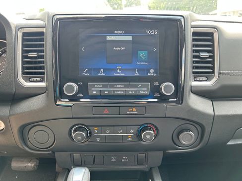 Used 2022 Nissan Frontier SV RWD image 17