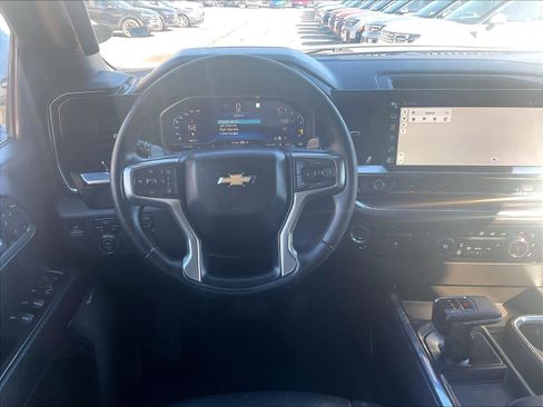 Used 2023 Chevrolet Silverado 1500 LTZ w/ LTZ Convenience Package II image 17