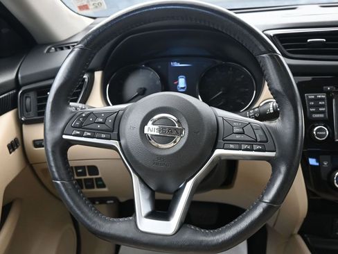 Used 2017 Nissan Rogue SL w/ SL Premium Package image 30