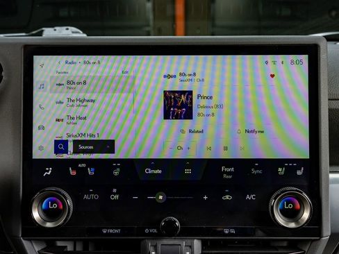 Used 2025 Lexus GX 550 image 25