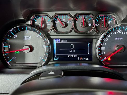 Used 2019 Chevrolet Silverado 1500 LT w/ All Star Edition image 38