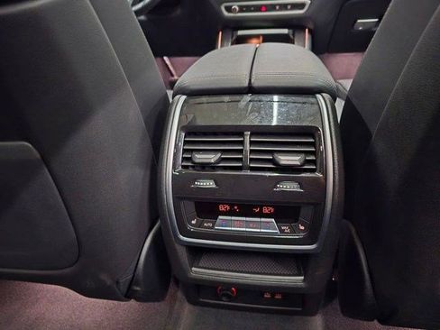 Used 2025 BMW X5 xDrive40i AWD/4WD image 36