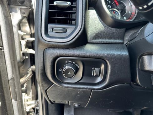 Used 2022 RAM 3500 Tradesman w/ Chrome Appearance Group AWD/4WD image 23