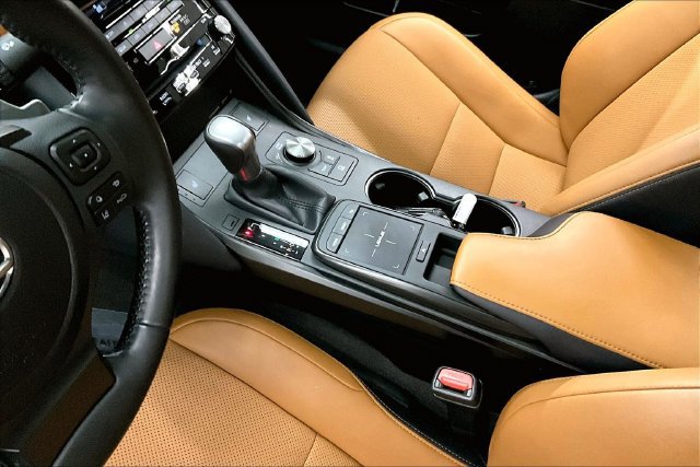 Used 2024 Lexus IS 350 F Sport RWD image 16