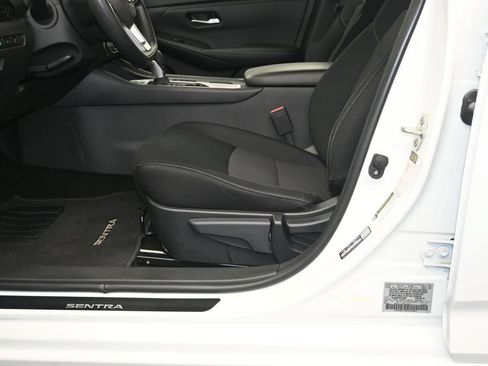 Certified 2024 Nissan Sentra SV FWD image 21