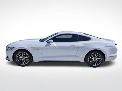 Used 2017 Ford Mustang GT RWD image 14