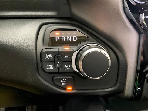 New 2026 RAM 1500 Big Horn AWD/4WD image 19