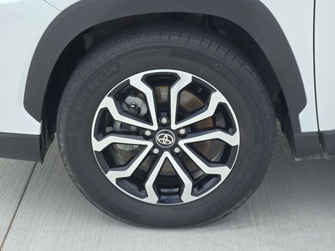 Used 2023 Toyota Corolla Cross AWD Hybrid image 11