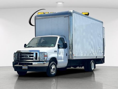 Used 2022 Ford E-450 and Econoline 450 Super Duty w/ Power Windows & Locks Group image 8