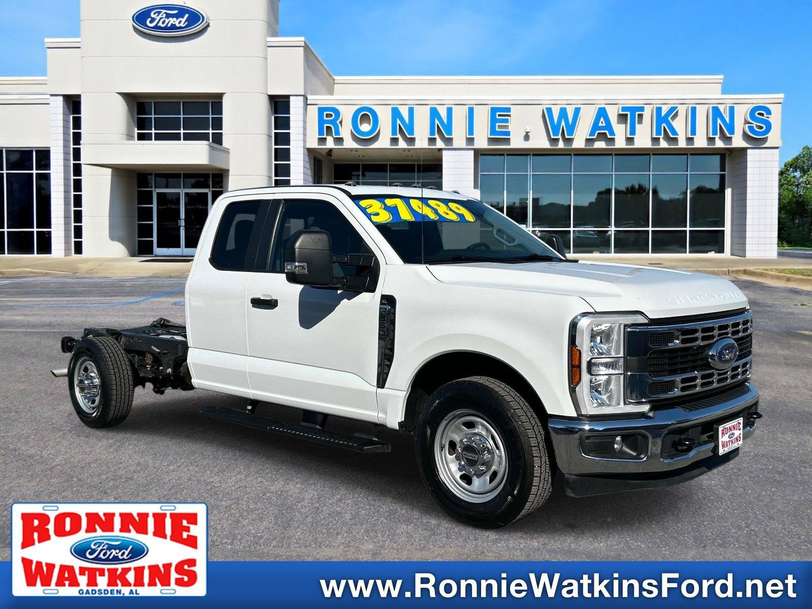 Used 2025 Ford F350 XL w/ XL Chrome Package RWD image 1