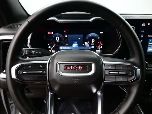 Used 2024 GMC Canyon Elevation w/ Convenience Package RWD image 17