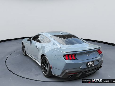 Used 2024 Ford Mustang GT RWD image 7