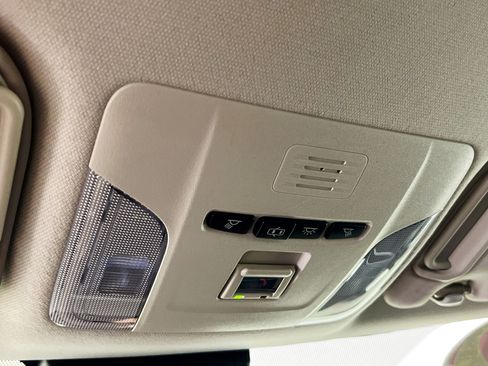 Used 2022 Toyota Corolla LE image 22