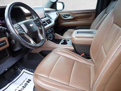 Used 2021 Chevrolet Tahoe High Country image 13