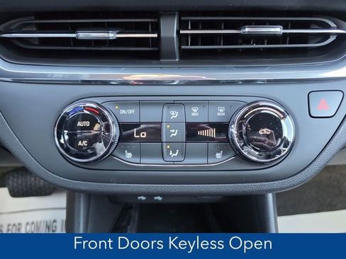 New 2026 Buick Envista Sport Touring w/ Convenience I Package FWD image 17