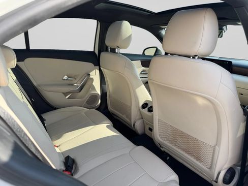 Used 2022 Mercedes-Benz A 220 4MATIC image 29