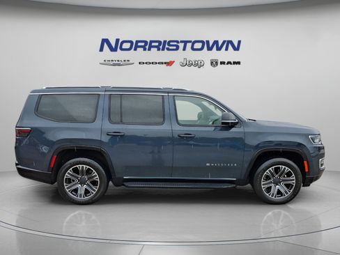 Certified 2023 Jeep Wagoneer 4WD w/ Premium Group I image 7