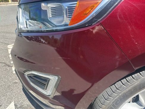 Used 2018 Ford Edge SEL w/ Equipment Group 201A FWD image 5