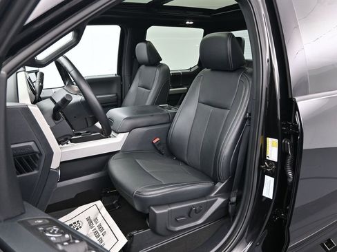 Used 2022 Ford F250 Lariat w/ Tremor Off-Road Package image 12