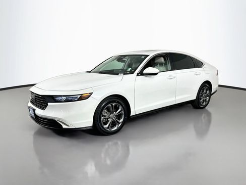 Used 2023 Honda Accord EX image 3