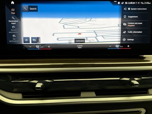Used 2023 BMW X7 xDrive40i w/ Premium Package AWD/4WD image 15