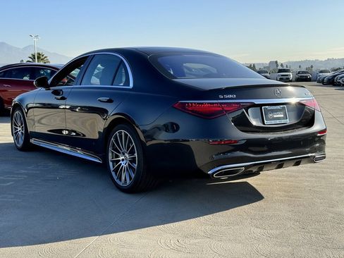 Used 2024 Mercedes-Benz S 580 4MATIC Sedan image 9