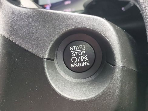 Used 2020 Jeep Compass Limited image 30