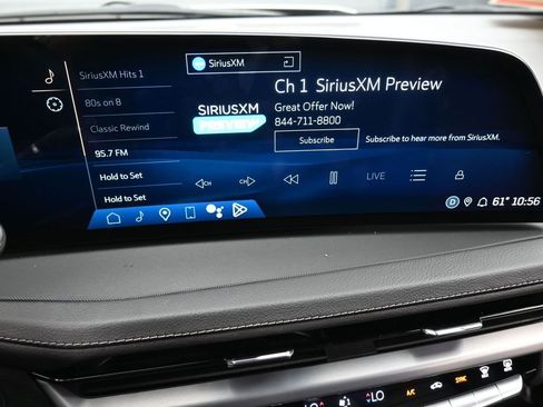 Used 2024 Cadillac XT4 Luxury w/ Cold Weather Package image 24