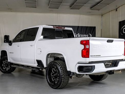 Used 2024 Chevrolet Silverado 2500 LT w/ Safety Package image 11