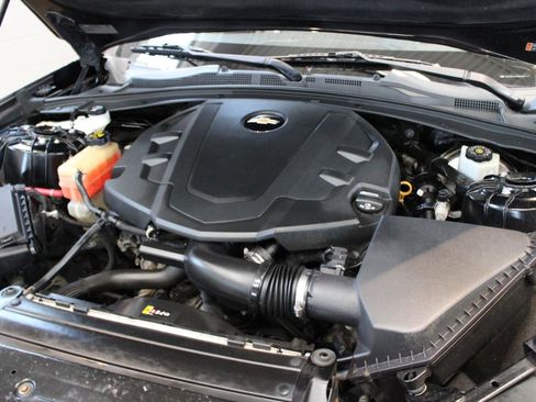 Used 2016 Chevrolet Camaro LT image 18