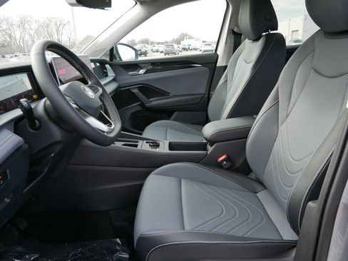 New 2026 Volkswagen Tiguan SE AWD/4WD image 4