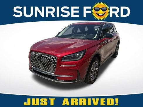 Used 2023 Lincoln Corsair FWD image 1