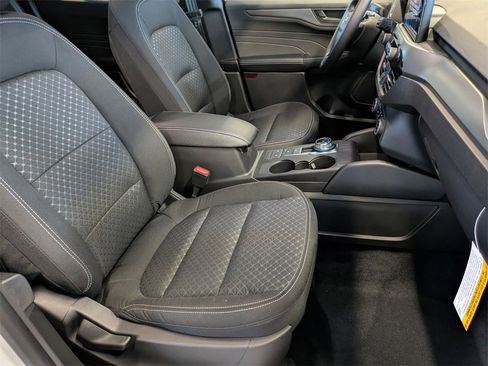 New 2026 Ford Escape Active w/ Cold Weather Package image 19