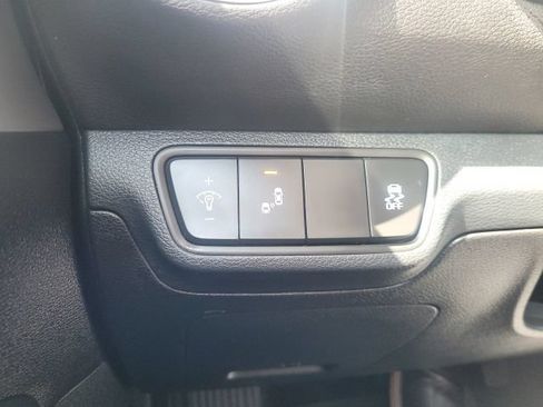 Certified 2023 Kia Forte LXS w/ LXS Technology Package FWD image 33