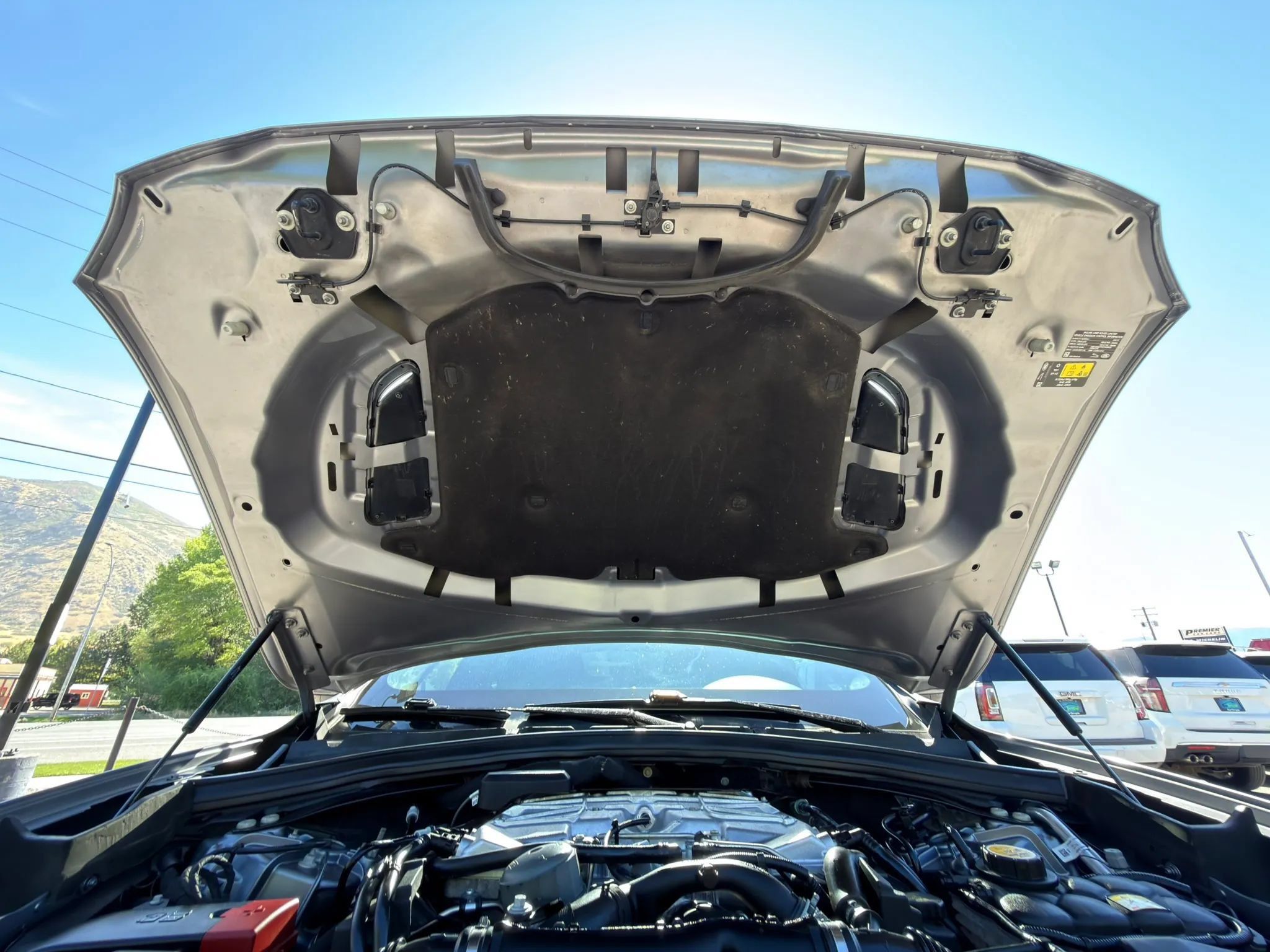 Used 2020 Jaguar F-PACE SVR AWD/4WD image 3