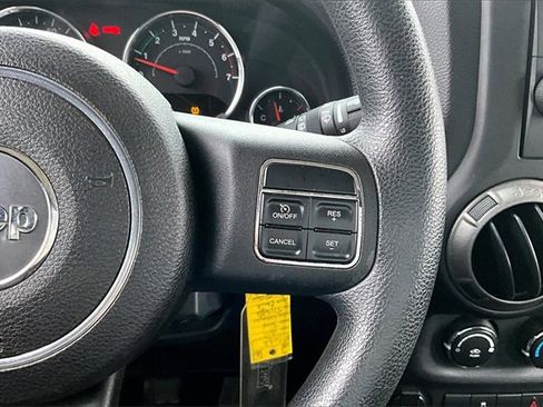 Used 2011 Jeep Wrangler Sport image 12