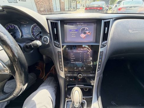 Used 2016 INFINITI Q50 3.0t Premium w/ 3.0T Premium Plus Package image 5